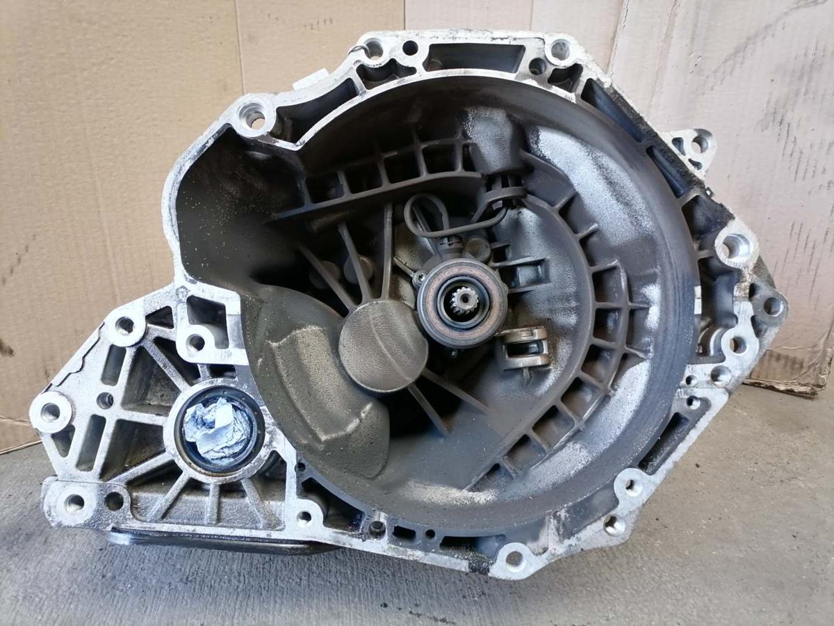 Opel Astra H original 5 Gang Schaltgetriebe F13 1.4 66kw Bj.2009